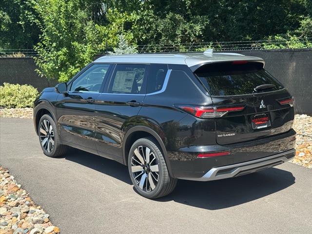2025 Mitsubishi Outlander SEL Platinum Edition