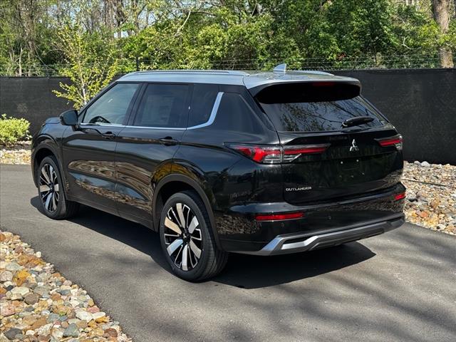 2025 Mitsubishi Outlander SEL Platinum Edition