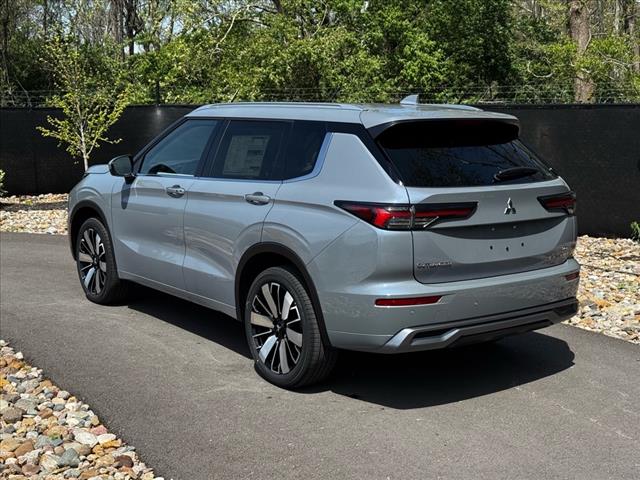 2025 Mitsubishi Outlander SEL