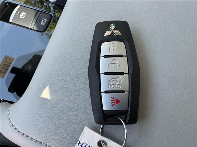2025 Mitsubishi Outlander SEL Platinum Edition