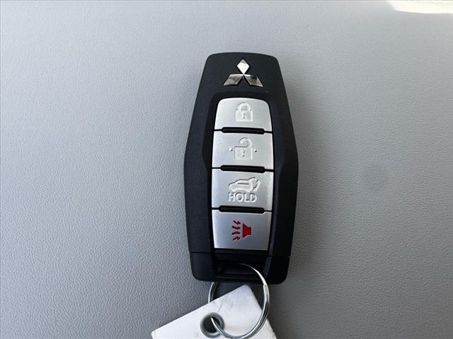 2025 Mitsubishi Outlander SEL