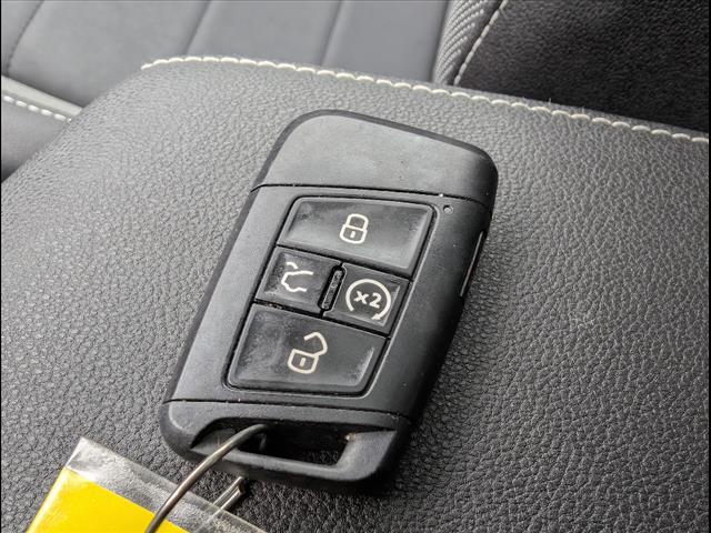 2024 Volkswagen Taos SE 4Motion