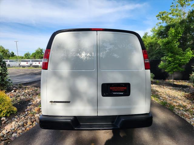 2023 Chevrolet Express 2500