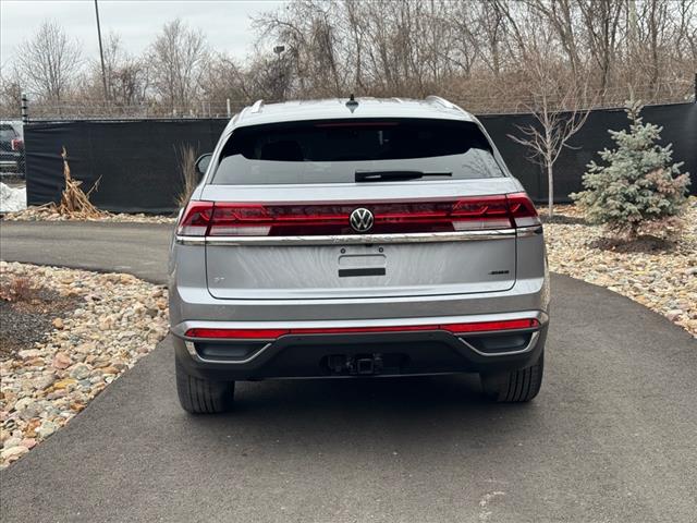 2025 Volkswagen Atlas Cross Sport SE 4Motion