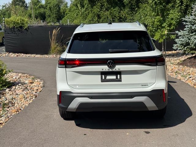 2025 Volkswagen Tiguan SE 4Motion