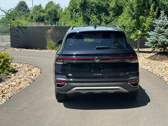 2025 Volkswagen Taos SE