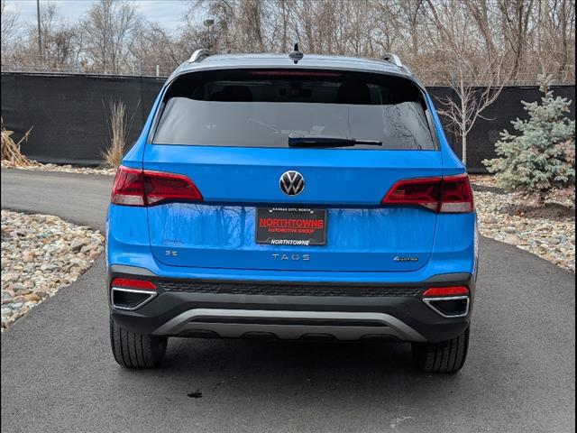 2024 Volkswagen Taos SE 4Motion