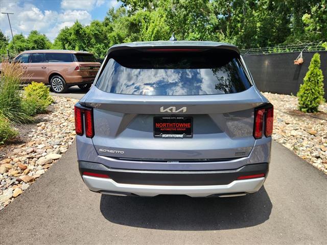 2024 Kia Sorento LX