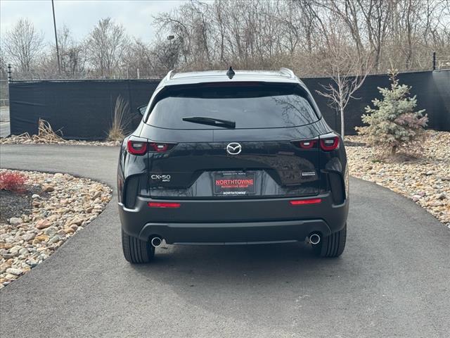 2025 Mazda CX-50 Hybrid Premium Plus