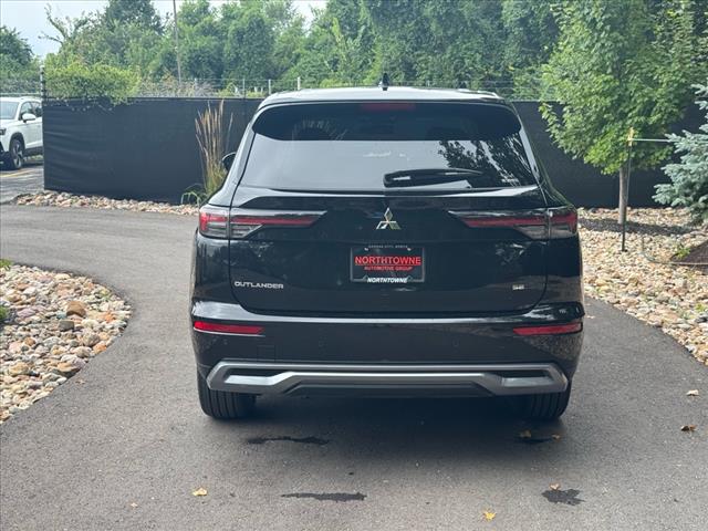 2025 Mitsubishi Outlander SE