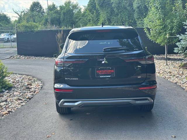 2025 Mitsubishi Outlander SE