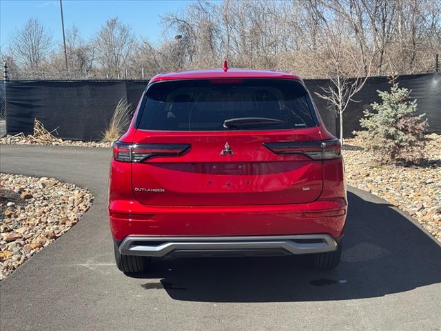 2025 Mitsubishi Outlander SE