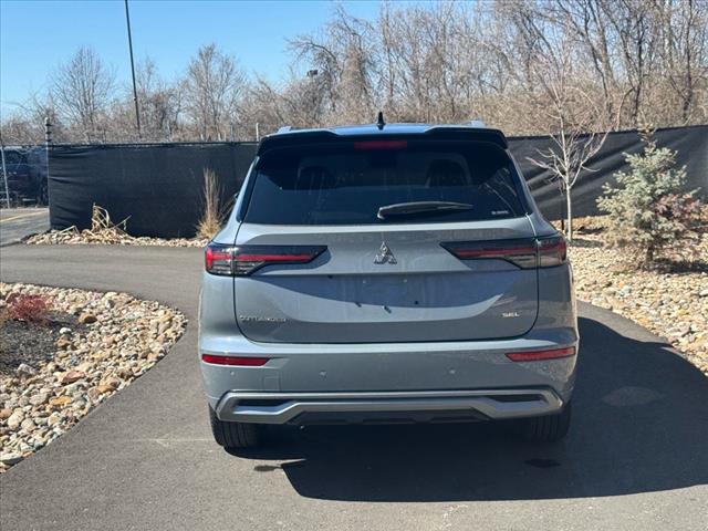 2025 Mitsubishi Outlander SEL