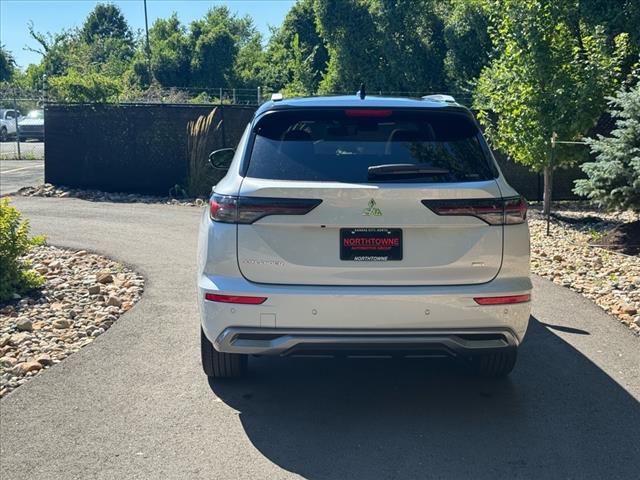 2025 Mitsubishi Outlander SEL
