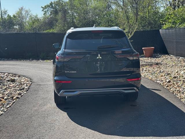 2025 Mitsubishi Outlander SEL Platinum Edition