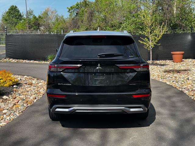 2025 Mitsubishi Outlander SEL Platinum Edition