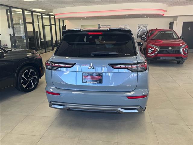2025 Mitsubishi Outlander SEL