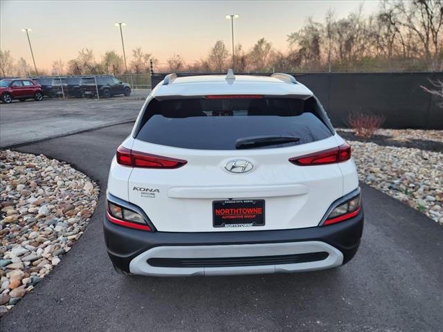 2022 Hyundai KONA SEL