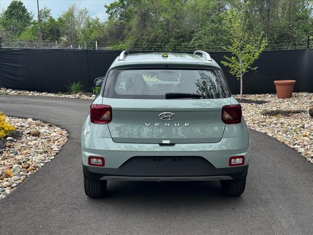 2025 Hyundai VENUE Limited