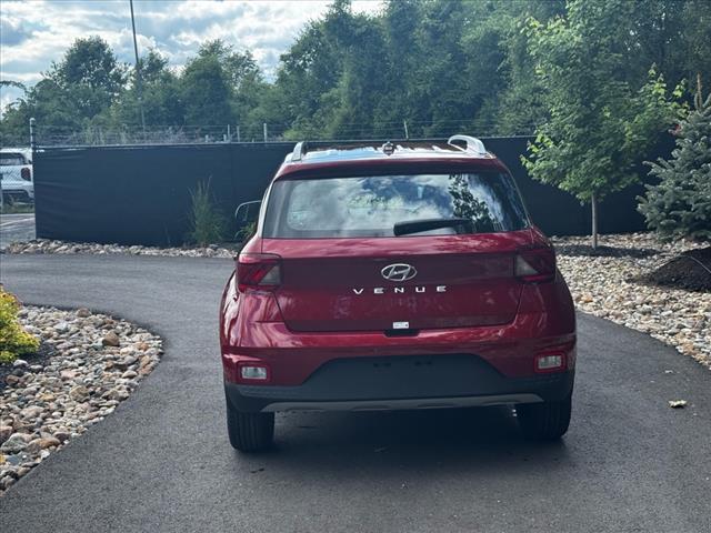 2025 Hyundai VENUE SEL