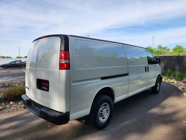 2023 Chevrolet Express 2500