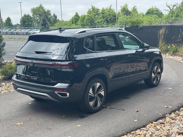 2025 Volkswagen Taos SE 4Motion