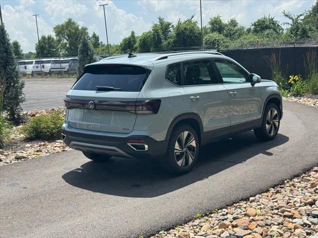 2025 Volkswagen Taos SE 4Motion
