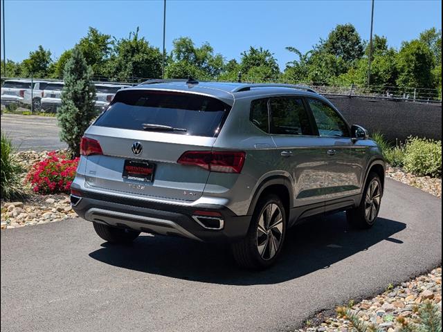 2024 Volkswagen Taos SE 4Motion