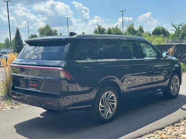 2025 Lincoln Navigator L Reserve