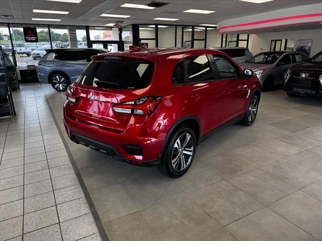 2025 Mitsubishi Outlander Sport SE