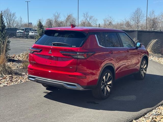 2025 Mitsubishi Outlander SE