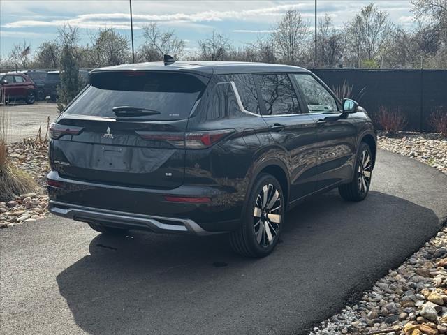 2025 Mitsubishi Outlander SE