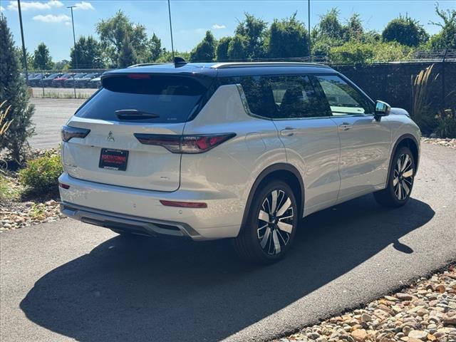 2025 Mitsubishi Outlander SEL