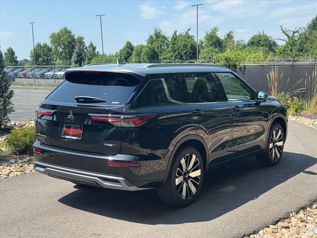 2025 Mitsubishi Outlander SEL Platinum Edition