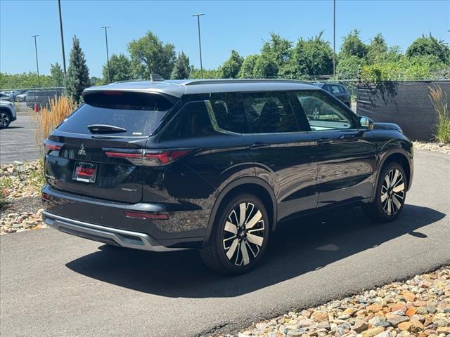 2025 Mitsubishi Outlander SEL Platinum Edition