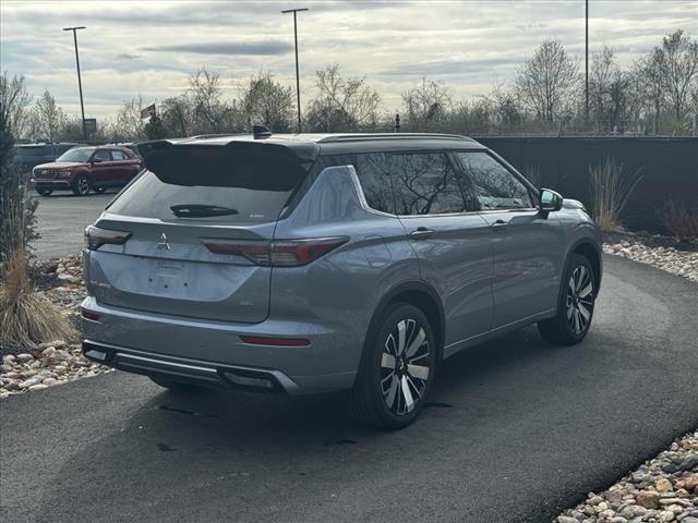 2025 Mitsubishi Outlander SEL