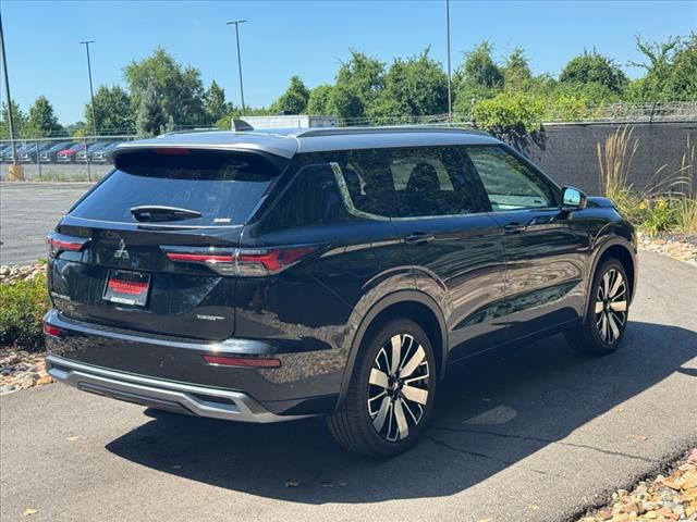 2025 Mitsubishi Outlander SEL Platinum Edition