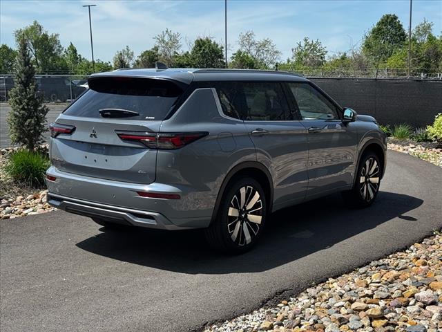 2025 Mitsubishi Outlander SEL