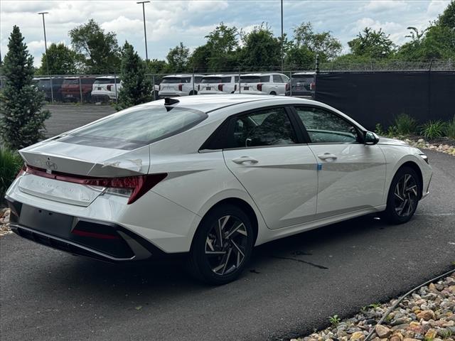 2025 Hyundai ELANTRA Hybrid Limited