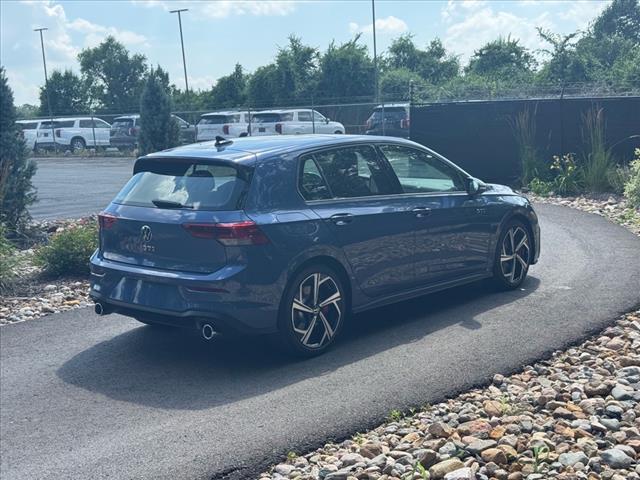 2025 Volkswagen Golf GTI SE