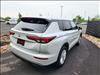 2024 Mitsubishi Outlander ES