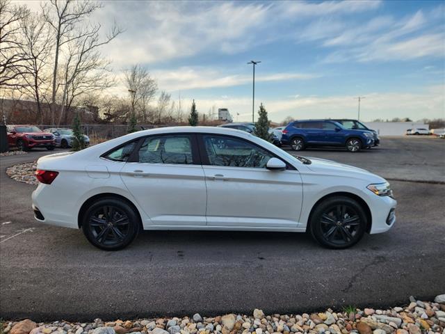 2024 Volkswagen Jetta SE