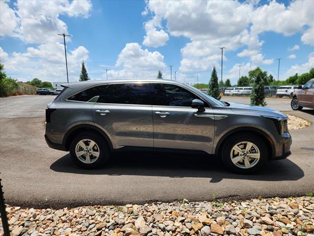 2024 Kia Sorento LX