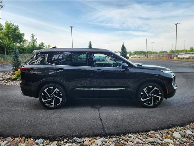2023 Mitsubishi Outlander 40th Anniversary