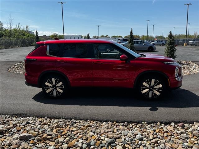 2025 Mitsubishi Outlander SE