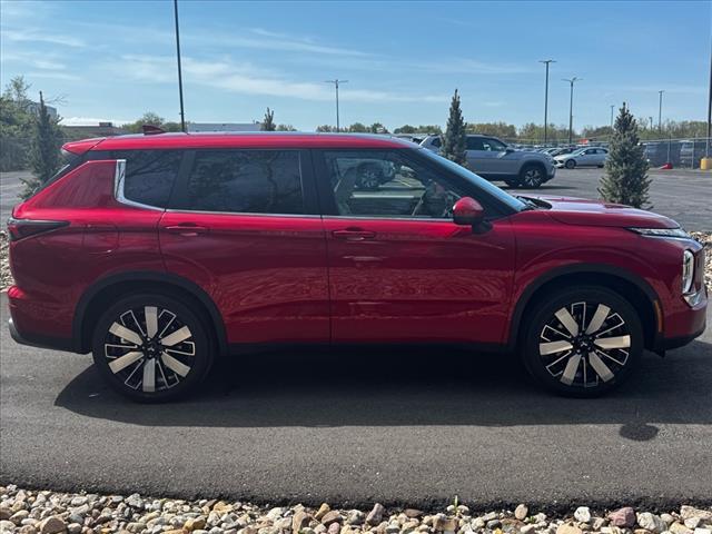 2025 Mitsubishi Outlander SE