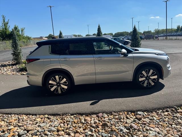 2025 Mitsubishi Outlander SEL