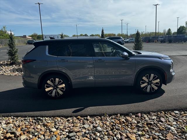 2025 Mitsubishi Outlander SEL