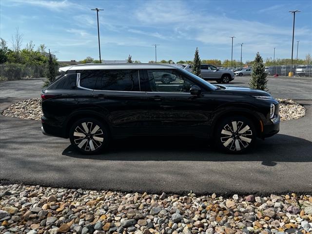 2025 Mitsubishi Outlander SEL Platinum Edition