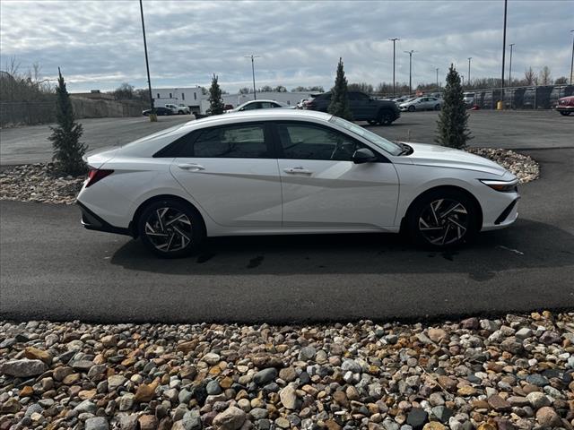 2025 Hyundai ELANTRA SEL Sport